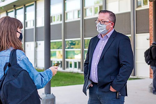 MIKAELA MACKENZIE / WINNIPEG FREE PRESS

Ryan Hughes, principal, talks to the Free Press before school at Churchill High School, where the first COVID-19 case of the school year was confirmed, in Winnipeg on Thursday, Sept. 10, 2020. For Maggie story.
Winnipeg Free Press 2020.