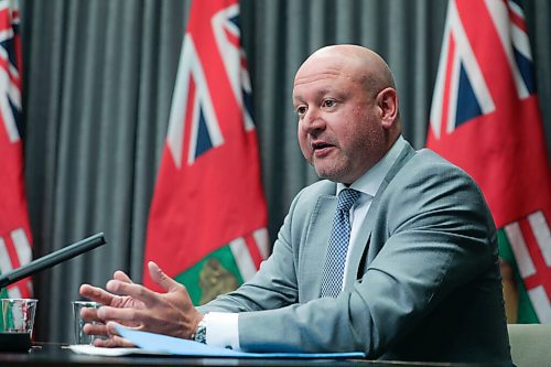 RUTH BONNEVILLE / WINNIPEG FREE PRESS

Local - COVID Update 

Manitoba's Chief Provincial Public Health Officer, Dr. Brent Roussin and Manitoba's Minister of Health, Cameron Friesen answer questions from the media during press briefing at the Legislative Building on Thursday. 

Sept 10th, 2020