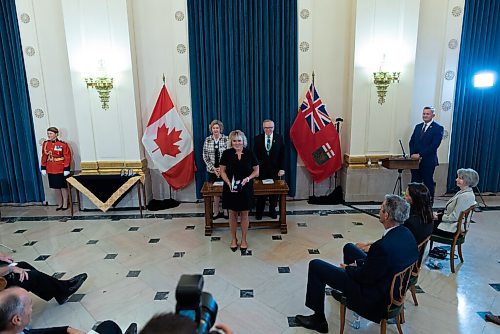 JESSE BOILY  / WINNIPEG FREE PRESS
Tina Jones receives her Order of Manitoba at the investiture ceremony in the Legislative building on Thursday. Twelve Manitobans were inducted into the Order of Manitoba, the provinces highest honour.  Thursday, Sept. 10, 2020.
Reporter: Standup