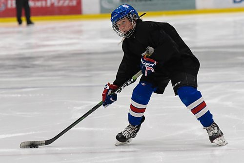 JESSE BOILY  / WINNIPEG FREE PRESS
Players do drills at the try outs for the AAA Monarchs at the Bell MTS Iceplex on Thursday. Thursday, Sept. 10, 2020.
Reporter: