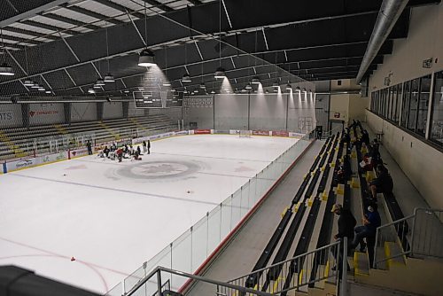 JESSE BOILY  / WINNIPEG FREE PRESS
Players do drills at the try outs for the AAA Monarchs at the Bell MTS Iceplex on Thursday. Thursday, Sept. 10, 2020.
Reporter: