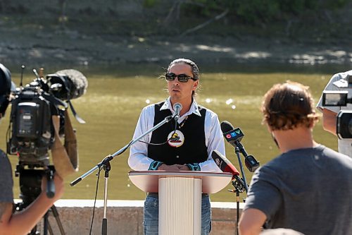 SHANNON VANRAES / WINNIPEG FREE PRESS
Chief Arlen Dumas, Grand Chief of the Assembly of Manitoba Chiefs, speaks about the status of Lake Winnipeg fish stocks during a press conference behind the Manitoba Legislature on September 11, 2020.
