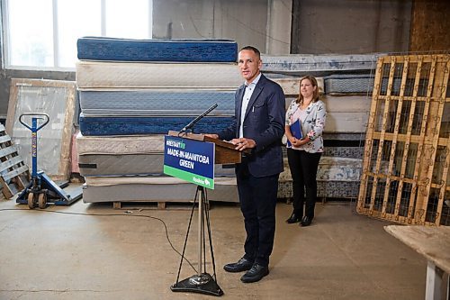 MIKE DEAL / WINNIPEG FREE PRESS
Kevin Chief, director, Centre for Aboriginal Human Resource Development Inc. talks after Conservation and Climate Minister Sarah Guillemard announced that the Manitoba government is going to provide $10 million toward recycling and waste diversion during the COVID-19 pandemic at a news conference at Mother Earth Recycling, 771 Main Street, Monday morning.
See Ben Waldman story
200914 - Monday, September 14, 2020.