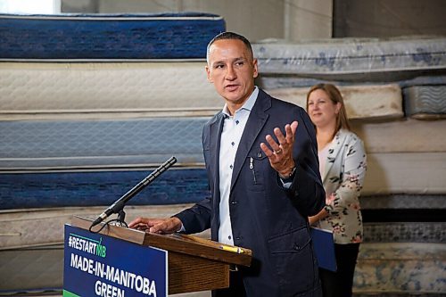 MIKE DEAL / WINNIPEG FREE PRESS
Kevin Chief, director, Centre for Aboriginal Human Resource Development Inc. talks after Conservation and Climate Minister Sarah Guillemard announced that the Manitoba government is going to provide $10 million toward recycling and waste diversion during the COVID-19 pandemic at a news conference at Mother Earth Recycling, 771 Main Street, Monday morning.
See Ben Waldman story
200914 - Monday, September 14, 2020.