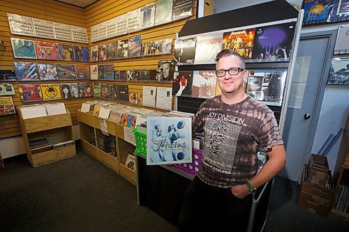 MIKE DEAL / WINNIPEG FREE PRESS
Dave Wright holds up the Pixies album that has the store's name sake song on it.
Planet of Sound, 201-1109 Henderson Hwy, an entertainment emporium celebrating its 20th anniversary this year. When Dave Wright started the store in 2000, it was primarily CDs, DVDs and VHS tapes. Vinyl joined the party about 10 years ago and are now a big part of sales.
see Dave Sanderson story
200915 - Tuesday, September 15, 2020.