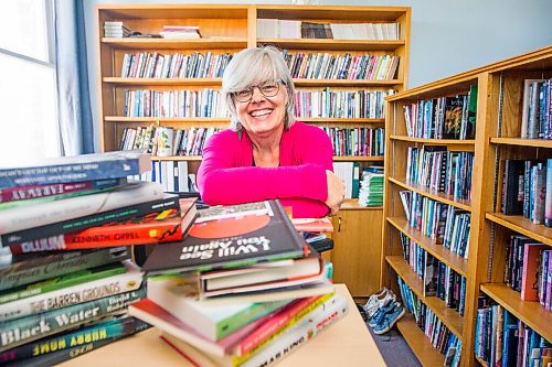 MIKAELA MACKENZIE / WINNIPEG FREE PRESS

Thin Air director Charlene Diehl poses for a portrait in her book-filled office at Artspace in Winnipeg on Wednesday, Sept. 16, 2020. This year's festival is going virtual. For Ben Sigurdson story.
Winnipeg Free Press 2020.