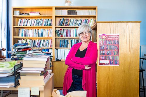 MIKAELA MACKENZIE / WINNIPEG FREE PRESS

Thin Air director Charlene Diehl poses for a portrait in her book-filled office at Artspace in Winnipeg on Wednesday, Sept. 16, 2020. This year's festival is going virtual. For Ben Sigurdson story.
Winnipeg Free Press 2020.