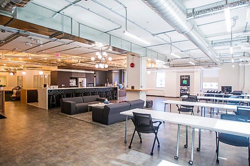 MIKAELA MACKENZIE / WINNIPEG FREE PRESS

Open space and the central kitchen at Launch Coworking in Winnipeg on Wednesday, Sept. 16, 2020. For Ben Waldman story.
Winnipeg Free Press 2020.