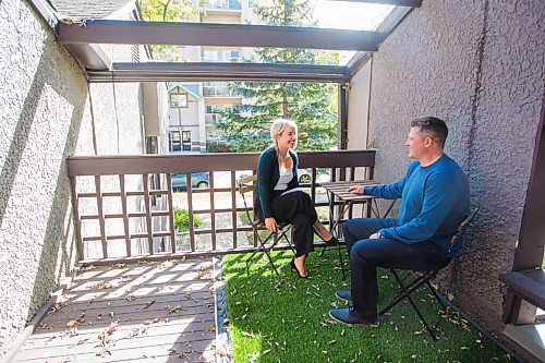 MIKAELA MACKENZIE / WINNIPEG FREE PRESS

Community leader Caitlyn Dueck (left) and founder and CEO Jason Abbott at the outdoor space at the 130 Scott Street location of Launch Coworking in Winnipeg on Thursday, Sept. 17, 2020.  For Ben Waldman story.

Winnipeg Free Press 2020