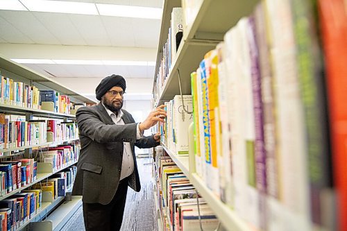 Mike Sudoma / Winnipeg Free Press
Jaideep Johar finds happiness in giving his time as a volunteer on the Winnipeg Public Library Board since 2017. It feels great to be able to give back to the community and this beautiful city says Jaideep as he looks through books at the Pembina Trail Library Thursday afternoon
September 17, 2020
