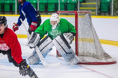 MIKAELA MACKENZIE / WINNIPEG FREE PRESS

Goalie Austin Deboer guards the net on the first day of the Selkirk Steelers MJHL training camp at the Selkirk Recreation Centre on Friday, Sept. 18, 2020.  For Mike Sawatzky story.

Winnipeg Free Press 2020