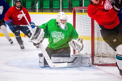 MIKAELA MACKENZIE / WINNIPEG FREE PRESS

Goalie Austin Deboer guards the net on the first day of the Selkirk Steelers MJHL training camp at the Selkirk Recreation Centre on Friday, Sept. 18, 2020.  For Mike Sawatzky story.

Winnipeg Free Press 2020