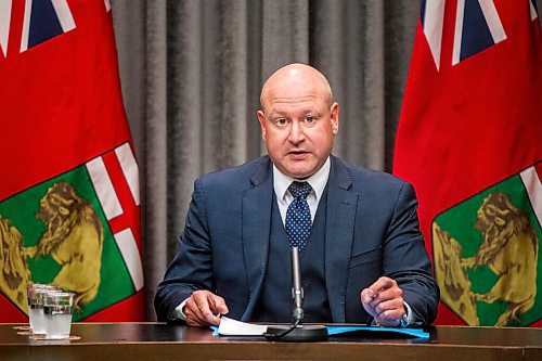 MIKAELA MACKENZIE / WINNIPEG FREE PRESS

Dr. Brent Roussin, Manitoba's chief public health officer, speaks to the media at the Manitoba Legislative Building in Winnipeg on Monday, Sept. 21, 2020.  For Carol Sanders story.

Winnipeg Free Press 2020