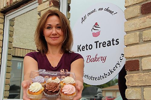 Canstar Community News Anna May Van Dyke holds a batch of her keto diet-friendly cupcakes outside Keto Treats Bakery on Sept. 15. Van Dyke says the cupcakes are her best sellers. (GABRIELLE PICHÉ/CANSTAR COMMUNITY NEWS/HEADLINER)