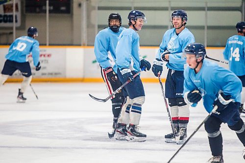 MIKAELA MACKENZIE / WINNIPEG FREE PRESS

Ty Naaykens (left) and Matt Osadick at the Steinbach Pistons MJHL training camp at the TG Smith Centre in Steinbach on Tuesday, Sept. 22, 2020.  For Mike Sawatzky story.

Winnipeg Free Press 2020