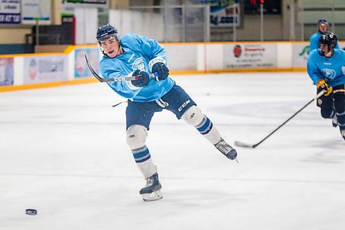 MIKAELA MACKENZIE / WINNIPEG FREE PRESS
Ty Naaykens at the Steinbach Pistons MJHL training camp at the TG Smith Centre in Steinbach on Tuesday, Sept. 22, 2020. For Mike Sawatzky story.
Winnipeg Free Press 2020
