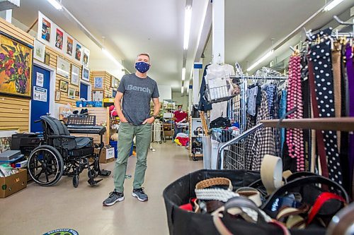 MIKAELA MACKENZIE / WINNIPEG FREE PRESS

Karl Langelotz, manager of the MCC thrift store on Selkirk avenue in Winnipeg on Tuesday, Sept. 22, 2020.  For Frances Koncan story.

Winnipeg Free Press 2020