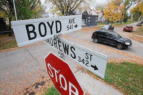 JOHN WOODS / WINNIPEG FREE PRESS
The intersection of Boyd and Andrews Sunday, September 27, 2020. A car being pursued by city police hit another vehicle resulting in a fatality and multiple injuries.

