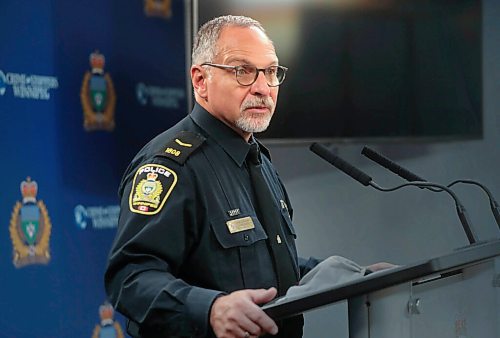 RUTH BONNEVILLE / WINNIPEG FREE PRESS


Local - Police Presser 

Constable Rob Carver answers questions from the media about to major incidents over the weekend, a fatal motor vehicle collision and a homicide, at the WPS HQ on Monday.

See Ryan's story. 


Sept 28th,, 2020