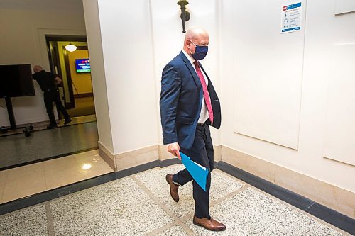 MIKAELA MACKENZIE / WINNIPEG FREE PRESS

Chief public health officer Dr. Brent Roussin walks out after speaking to the media at the Manitoba Legislative Building in Winnipeg on Monday, Sept. 28, 2020. For Carol Sanders story.

Winnipeg Free Press 2020