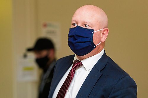 MIKAELA MACKENZIE / WINNIPEG FREE PRESS

Chief public health officer Dr. Brent Roussin walks out after speaking to the media at the Manitoba Legislative Building in Winnipeg on Monday, Sept. 28, 2020. For Carol Sanders story.

Winnipeg Free Press 2020