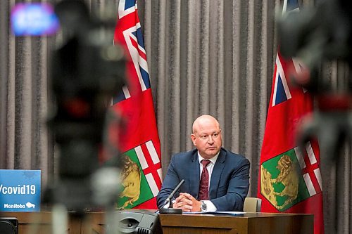 MIKAELA MACKENZIE / WINNIPEG FREE PRESS

Chief public health officer Dr. Brent Roussin speaks to the media at the Manitoba Legislative Building in Winnipeg on Monday, Sept. 28, 2020. For Carol Sanders story.

Winnipeg Free Press 2020