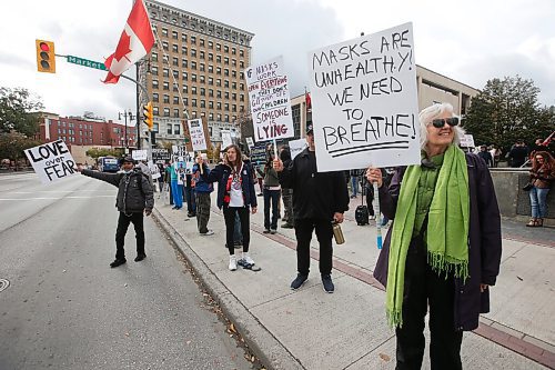 JOHN WOODS / WINNIPEG FREE PRESS
Supporters of Hugs Not Masks gather at city hall in Winnipeg Wednesday, September 30, 2020. 

Reporter: standup