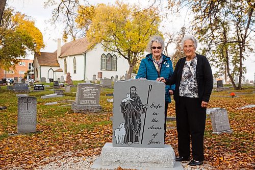MIKE DEAL / WINNIPEG FREE PRESS
Margaret Steele, cemetery manager (right) and her assistant Rosalie Gill (left) at the newly installed Wee Souls memorial at the south end of the St. James Anglican Church and Cemetery, 525 Tylehurst Street.
201001 - Thursday, October 01, 2020.