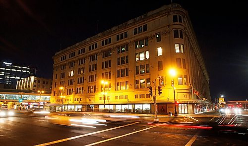 JOHN WOODS / WINNIPEG FREE PRESS
Hudsons Bay Portage Avenue store in Winnipeg photographed Thursday, October 1, 2020. 

Reporter: ?