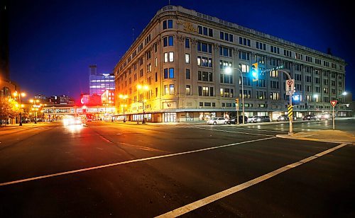 JOHN WOODS / WINNIPEG FREE PRESS
Hudsons Bay Portage Avenue store in Winnipeg photographed Thursday, October 1, 2020. 

Reporter: ?