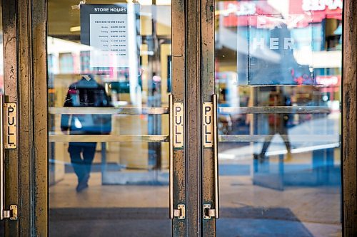 MIKAELA MACKENZIE / WINNIPEG FREE PRESS

The Bay downtown, which will be closing down in February, in Winnipeg on Friday, Oct. 2, 2020. For Melissa Martin story.

Winnipeg Free Press 2020