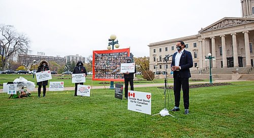 MIKE DEAL / WINNIPEG FREE PRESS
Manitoba NDP leader of the opposition, Wab Kinew speaks at the Justice for PS 752 rally at the Manitoba Legislative building Monday morning which was part of a worldwide rally happening at the same time. 
201005 - Monday, October 05, 2020.