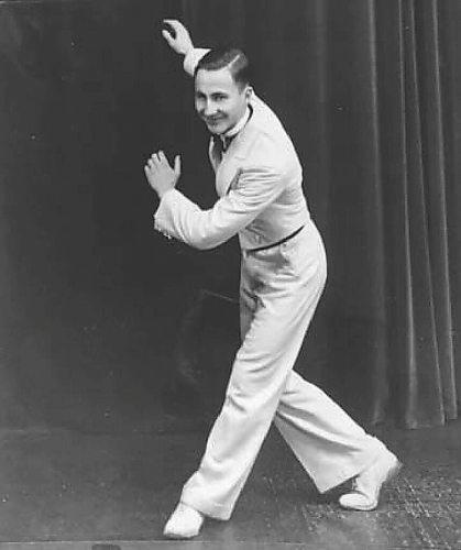 Canstar Community News Meros Leckow, pictured in his younger days as a popular entertainer.