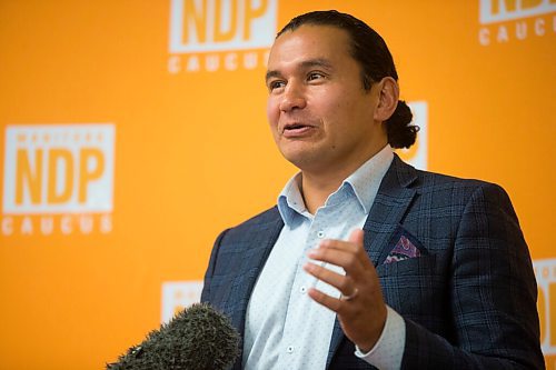 MIKAELA MACKENZIE / WINNIPEG FREE PRESS

NDP leader Wab Kinew speaks to media about the alternative throne speech released today at the Manitoba Legislative Building in Winnipeg on Tuesday, Oct. 6, 2020. For Larry Kusch story.

Winnipeg Free Press 2020