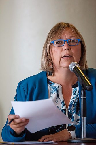 MIKE DEAL / WINNIPEG FREE PRESS
Sonia Prevost-Derbecker, co-author of the equity report and former trustee.
Members of the Winnipeg Indigenous Executive Circle release the findings of the State of Equity in Education Report during a media conference at the Neeginan Centre, 181 Higgins Avenue, Tuesday morning.
The Winnipeg Indigenous Executive Circle is a coalition of Executive Directors of Indigenous community organizations in Winnipeg.
201006 - Tuesday, October 06, 2020.