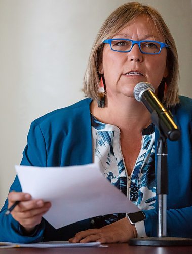 MIKE DEAL / WINNIPEG FREE PRESS
Sonia Prevost-Derbecker, co-author of the equity report and former trustee.
Members of the Winnipeg Indigenous Executive Circle release the findings of the State of Equity in Education Report during a media conference at the Neeginan Centre, 181 Higgins Avenue, Tuesday morning.
The Winnipeg Indigenous Executive Circle is a coalition of Executive Directors of Indigenous community organizations in Winnipeg.
201006 - Tuesday, October 06, 2020.