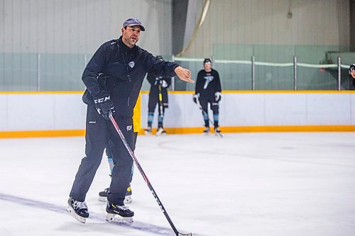 MIKAELA MACKENZIE / WINNIPEG FREE PRESS

Head coach Josh Green at MJHL Winnipeg Freeze practice in Oak Bluff on Tuesday, Oct. 6, 2020. For Mike Sawatzky story.

Winnipeg Free Press 2020