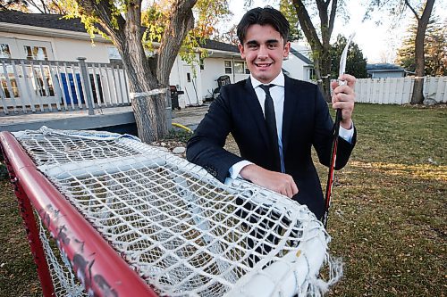 JOHN WOODS / WINNIPEG FREE PRESS
Potential draft pick Seth Jarvis is photographed at his home in Winnipeg prior to the NHL draft Tuesday, October 6, 2020. 

Reporter: Sawatzky