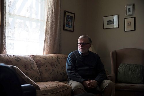 MIKAELA MACKENZIE / WINNIPEG FREE PRESS

Jim Blanchard, author and retired librarian, poses for a portrait in his home in Winnipeg on Wednesday, Oct. 7, 2020. For Ryan Thorpe story.

Winnipeg Free Press 2020