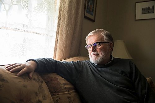 MIKAELA MACKENZIE / WINNIPEG FREE PRESS

Jim Blanchard, author and retired librarian, poses for a portrait in his home in Winnipeg on Wednesday, Oct. 7, 2020. For Ryan Thorpe story.

Winnipeg Free Press 2020