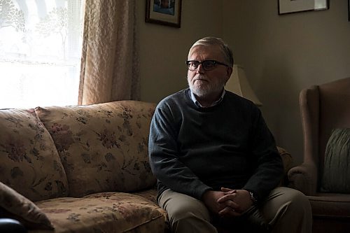 MIKAELA MACKENZIE / WINNIPEG FREE PRESS

Jim Blanchard, author and retired librarian, poses for a portrait in his home in Winnipeg on Wednesday, Oct. 7, 2020. For Ryan Thorpe story.

Winnipeg Free Press 2020