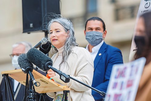 MIKE DEAL / WINNIPEG FREE PRESS
Manitoba NDP MLA Nahanni Fontaine speaks during an announcement that the Assembly of Manitoba Chiefs and First Nations Family Advocate Office are going to hold an ongoing relay fast outside the Manitoba Legislature to oppose a clause in the PC governments Budget Implementation Tax Statutes Act. Dumas and members of the Manitoba NDP and Manitoba Liberal party attend offering their support in denouncing section 84 of Bill 34, which would give the PC government legal protection against current, future and retroactive lawsuits regarding the clawback of Child and Family Services Childrens Special Allowance between 2005 and 2019. There is currently a $338 million lawsuit filed by First Nations children in care. They have said that the fast will continue until a decision on the bill is made.
201007 - Wednesday, October 07, 2020.