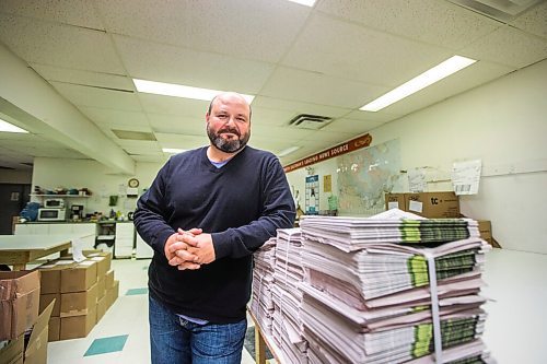 MIKAELA MACKENZIE / WINNIPEG FREE PRESS

Editor and publisher of The Clipper, Mark T. Buss, poses for a portrait at the office in Beausejour on Wednesday, Oct. 7, 2020. For Malak Abas story.

Winnipeg Free Press 2020