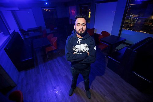 JOHN WOODS / WINNIPEG FREE PRESS
Amanjot Bajwa, co-owner of 7 Arabian Dreams is photographed inside his restaurant and hookah lounge Thursday, October 8, 2020. Their use of hookahs have been banned.

Reporter: Thorpe