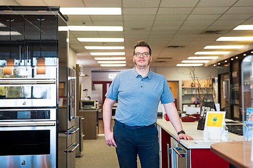 MIKAELA MACKENZIE / WINNIPEG FREE PRESS

Erik Kriewald, operations manager at Stalwart Appliances By Design, poses for a portrait at the store in Winnipeg on Friday, Oct. 9, 2020. For Temur Durrani story.

Winnipeg Free Press 2020