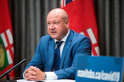 MIKAELA MACKENZIE / WINNIPEG FREE PRESS

Dr. Brent Roussin, chief public health officer, speaks to the media at the Manitoba Legislative Building in Winnipeg on Tuesday, Oct. 13, 2020. For Danielle story.

Winnipeg Free Press 2020