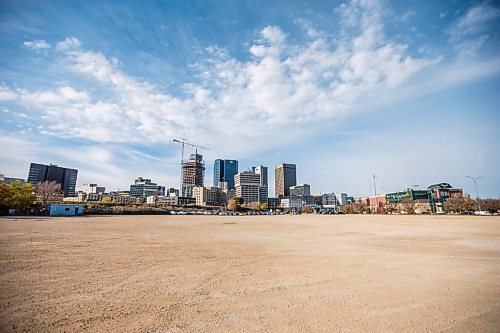 MIKAELA MACKENZIE / WINNIPEG FREE PRESS

A parking lot at Israel Asper Way and Provencher Boulevard, where Corinne Goldrup has had issues cancelling her parking pass, in Winnipeg on Wednesday, Oct. 14, 2020. For Kellen story.

Winnipeg Free Press 2020