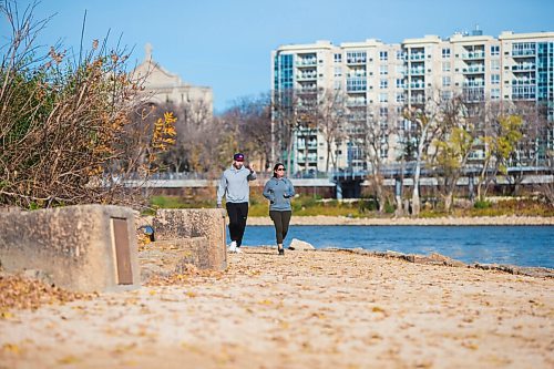 MIKAELA MACKENZIE / WINNIPEG FREE PRESS

Jack McFadden and Cerina Harris run along the river trail at The Forks in Winnipeg on Wednesday, Oct. 14, 2020. Standup.

Winnipeg Free Press 2020