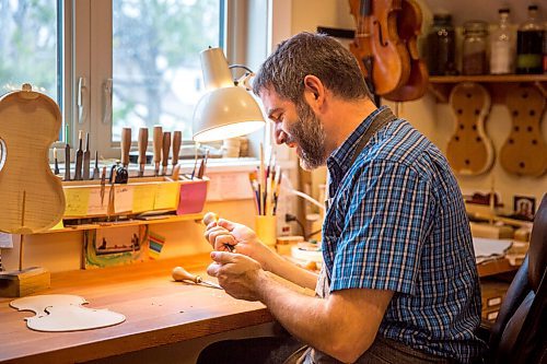 MIKAELA MACKENZIE / WINNIPEG FREE PRESS

Garth Lee works on carving a scroll in his studio, where he builds violins, violas, and cellos from scratch, in Winnipeg on Friday, Oct. 16, 2020. For Holly Harris story.

Winnipeg Free Press 2020