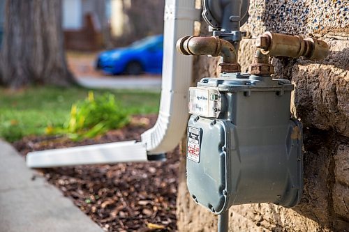 MIKAELA MACKENZIE / WINNIPEG FREE PRESS

A hydro meter in Winnipeg on Friday, Oct. 16, 2020. For Temur Durrani story.

Winnipeg Free Press 2020